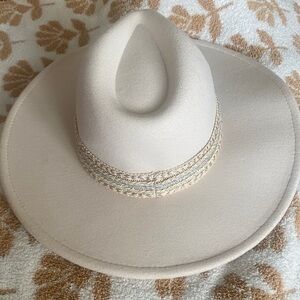 Elegant Cream Hat with Foil Band